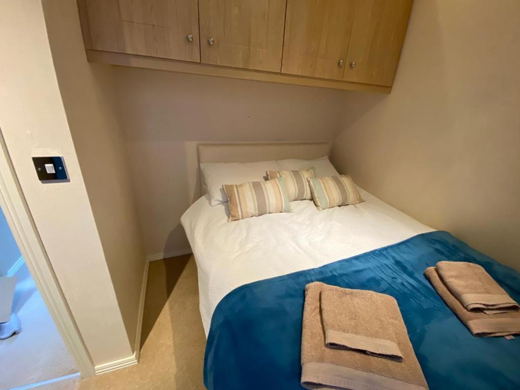 The Lodge at Point House Farm room 6